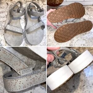 TEVA Womens $116 Leather Sanborn Universal Star Open Toe Sandal Gray Taupe sz 9